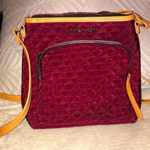 Adrienne vittadini crossbody